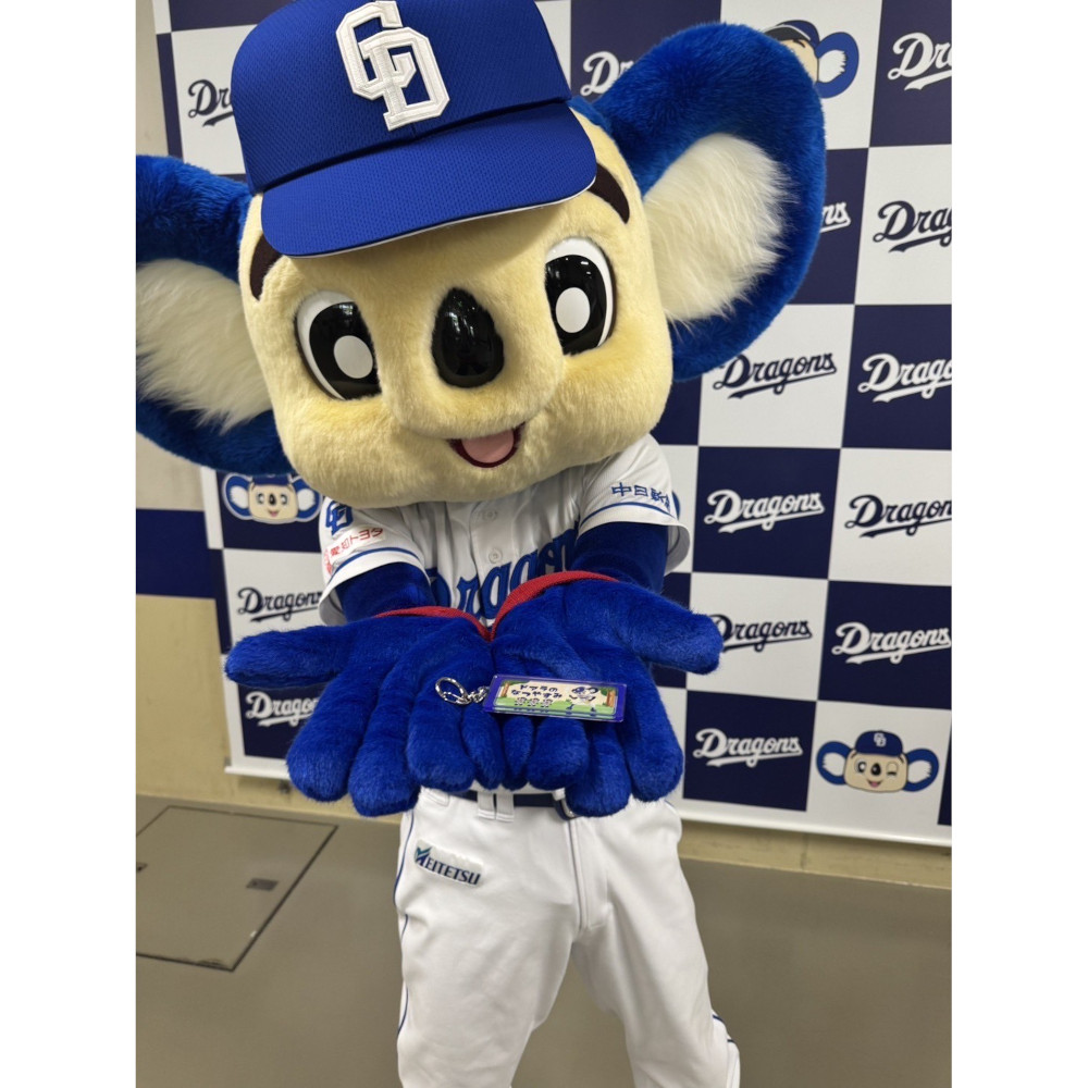 ドアラの夏休みアクリルキーホルダー | 中日ドラゴンズ