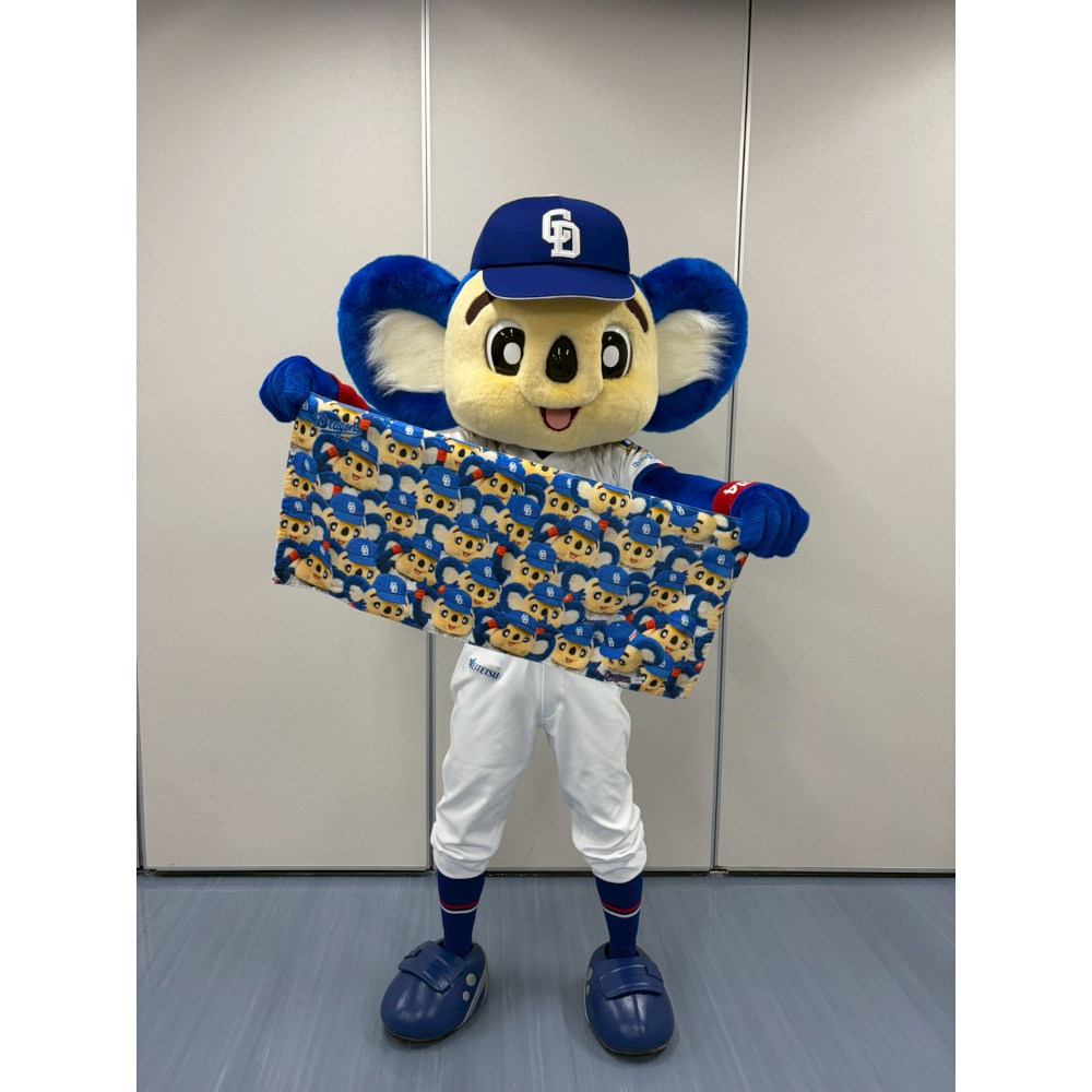 ドアラまみれフェイスタオル