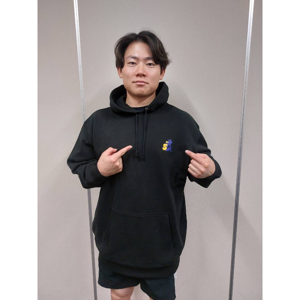 5.村松選手プロデュースパーカー