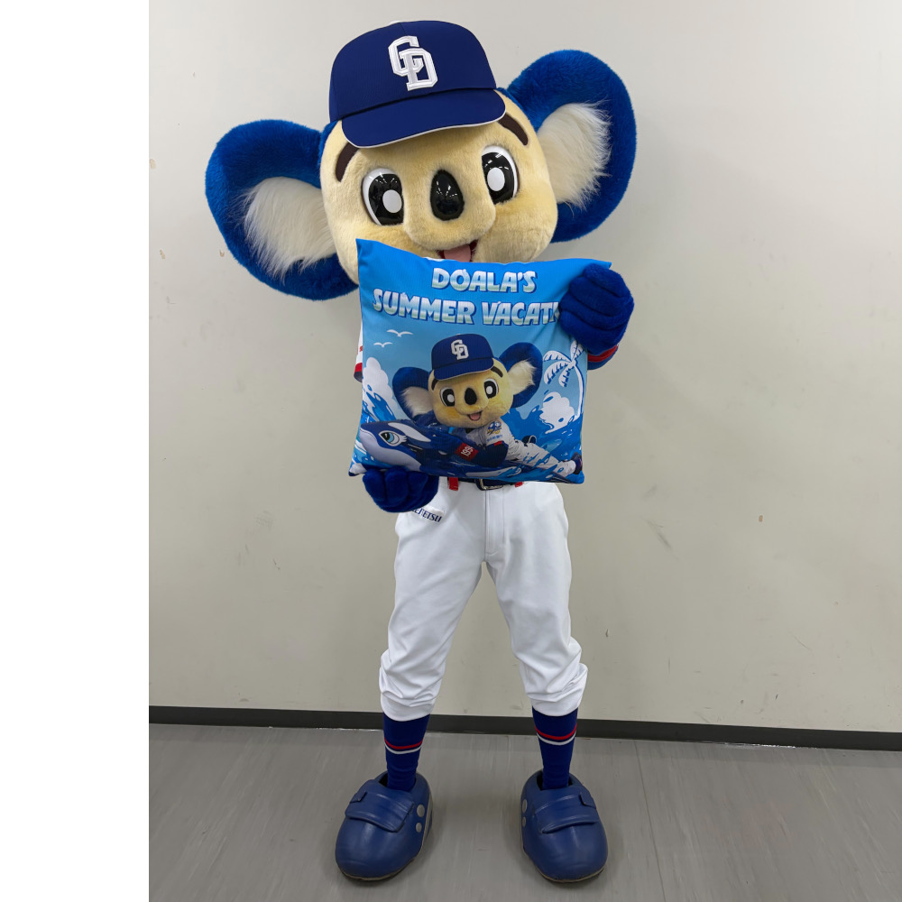 ドアラの夏休み26クッション